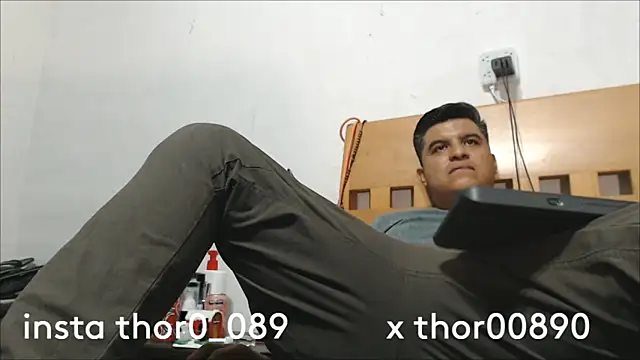 Snapshot of thor000089 chatting on 05/04/26, 12:39 thor000089 online show from 05/04/26, 12:39