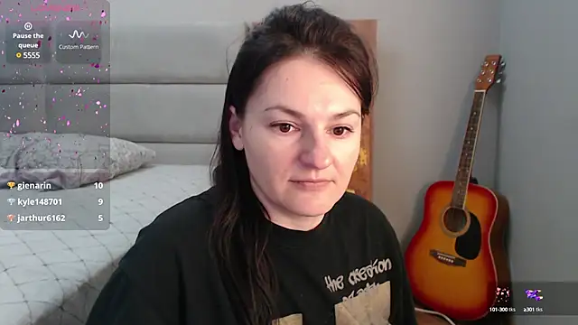 Stacy Davice online show from 02/01/25, 01:44