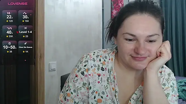 Snapshot of Stacy_Davice chatting on 10/07/25, 06:27 Stacy Davice online show from 10/07/25, 06:27