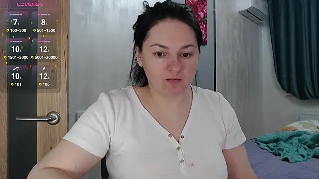 Snapshot of Stacy_Davice chatting on 12/15/25, 09:35 Stacy Davice online show from 12/15/25, 09:35