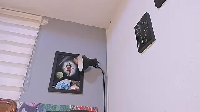 Snapshot of damn_fox chatting on 03/22/25, 10:26 damn fox online show from 03/22/25, 10:26