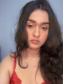 Snapshot of MiahWindsor chatting on 03/19/25, 03:41 MiahWindsor online show from 03/19/25, 03:41