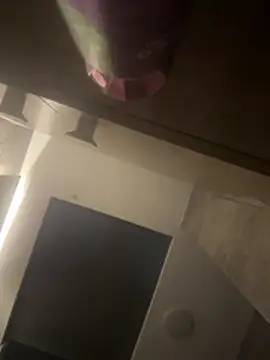 Snapshot of CeliWoods chatting on 11/22/25, 10:25 CeliWoods online show from 11/22/25, 10:25