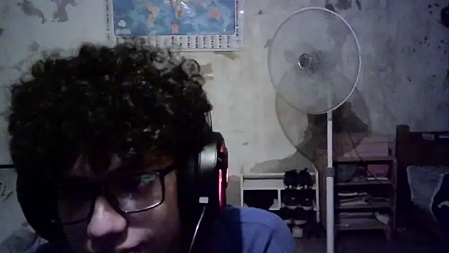 Snapshot of Emv2 chatting on 12/07/24, 05:26 Emv2 online show from 12/07/24, 05:26