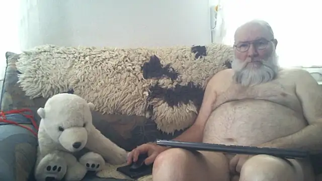 Snapshot of SexySantaC chatting on 01/10/26, 09:00 SexySantaC online show from 01/10/26, 09:00
