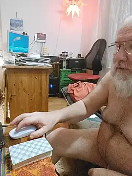 Snapshot of SexySantaC chatting on 01/10/26, 09:05 SexySantaC online show from 01/10/26, 09:05