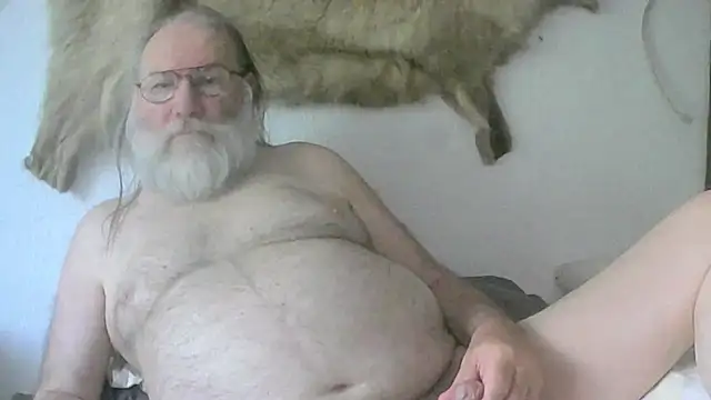 Snapshot of SexySantaC chatting on 06/23/26, 05:05 SexySantaC online show from 06/23/26, 05:05