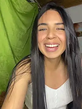 Snapshot of Miss_Nicole chatting on 12/14/24, 04:23 Miss Nicole online show from 12/14/24, 04:23