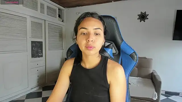 Snapshot of Miss_Nicole chatting on 01/16/25, 07:52 Miss Nicole online show from 01/16/25, 07:52