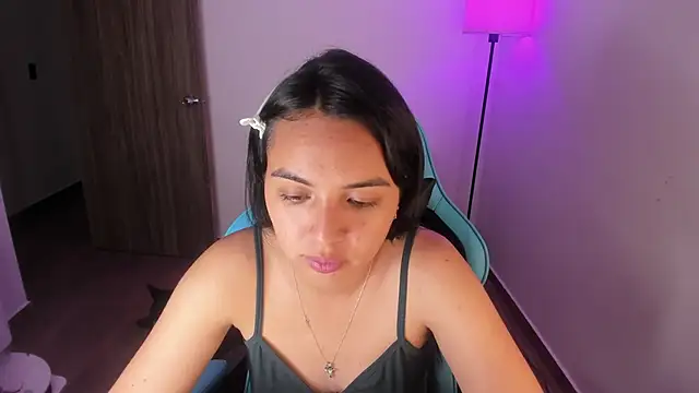 Snapshot of Miss_Nicole chatting on 12/02/25, 07:09 Miss Nicole online show from 12/02/25, 07:09