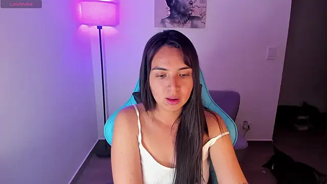 Snapshot of Miss_Nicole chatting on 05/29/26, 01:03 Miss Nicole online show from 05/29/26, 01:03
