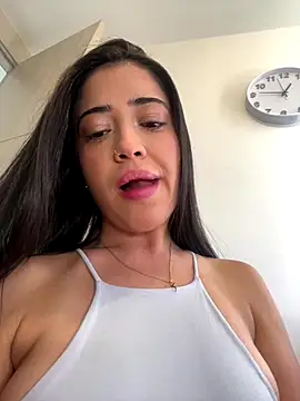 Snapshot of Reggie-Liam chatting on 09/27/25, 05:51 Reggie-Liam online show from 09/27/25, 05:51