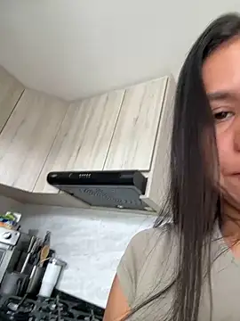 Snapshot of Reggie-Liam chatting on 11/03/25, 06:31 Reggie-Liam online show from 11/03/25, 06:31