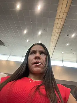 Snapshot of Reggie-Liam chatting on 11/19/25, 09:26 Reggie-Liam online show from 11/19/25, 09:26