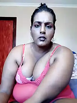 Snapshot of NWC4LYF chatting on 11/19/25, 07:52 NWC4LYF online show from 11/19/25, 07:52