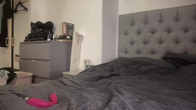 Snapshot of Bustyblondebabe32 chatting on 01/14/25, 05:34 Bustyblondebabe32 online show from 01/14/25, 05:34