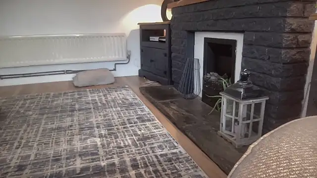 Snapshot of Bustyblondebabe32 chatting on 03/07/25, 12:12 Bustyblondebabe32 online show from 03/07/25, 12:12