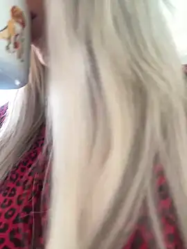 Snapshot of Bustyblondebabe32 chatting on 03/12/25, 11:42 Bustyblondebabe32 online show from 03/12/25, 11:42