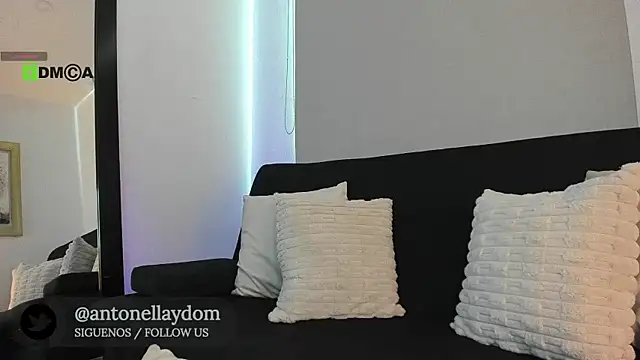 Snapshot of antonella_dom1 chatting on 04/14/26, 08:26 antonella dom1 online show from 04/14/26, 08:26