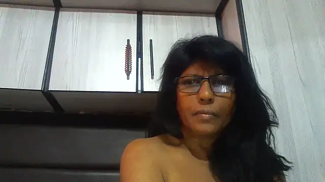 MsAttitude online show from 01/05/25, 02:30