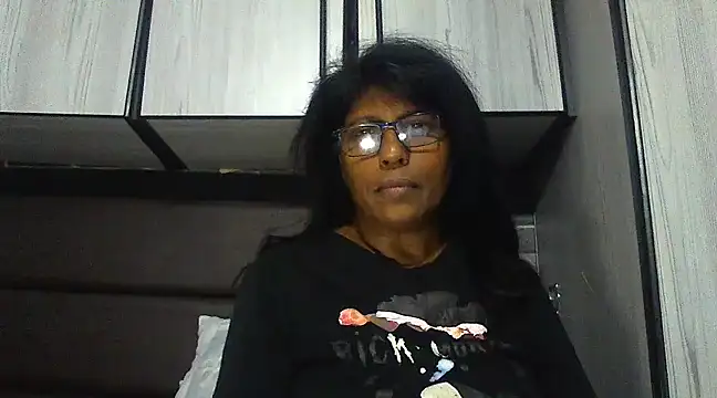 MsAttitude online show from 03/10/25, 07:07
