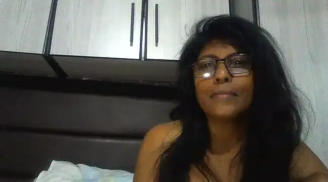 MsAttitude online show from 03/17/25, 05:27