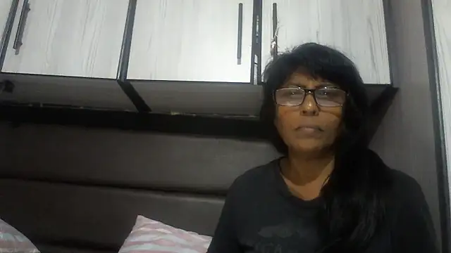 MsAttitude online show from 11/16/25, 11:27