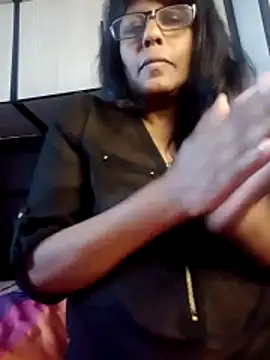 MsAttitude online show from 06/12/26, 08:24