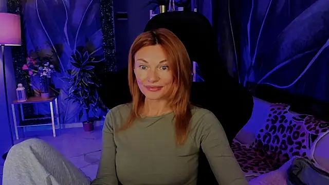 Snapshot of MistyBarnes chatting on 11/22/25, 02:38 MistyBarnes online show from 11/22/25, 02:38