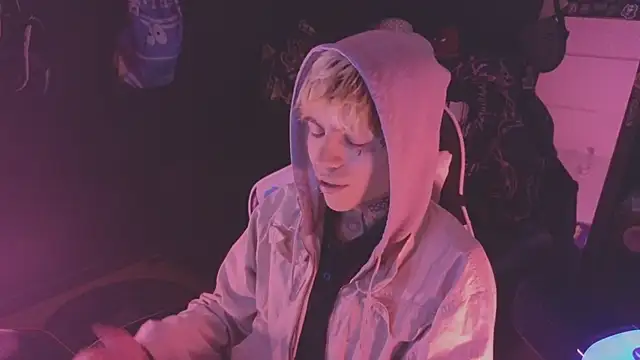 AcidMilo online show from 07/29/26, 04:38