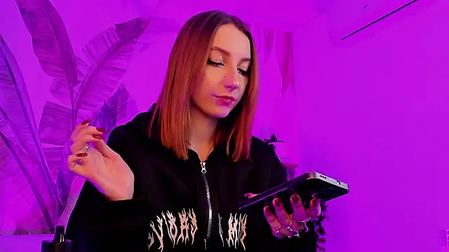 PrettyReckess online show from 01/10/25, 07:57