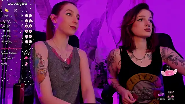 PrettyReckess online show from 01/23/25, 12:19
