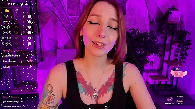 PrettyReckess online show from 01/27/25, 01:41
