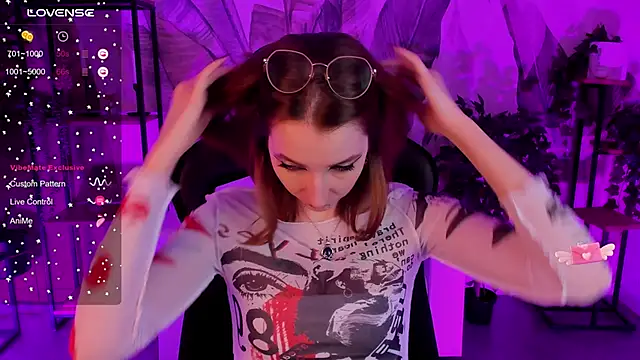 PrettyReckess online show from 02/06/25, 11:32