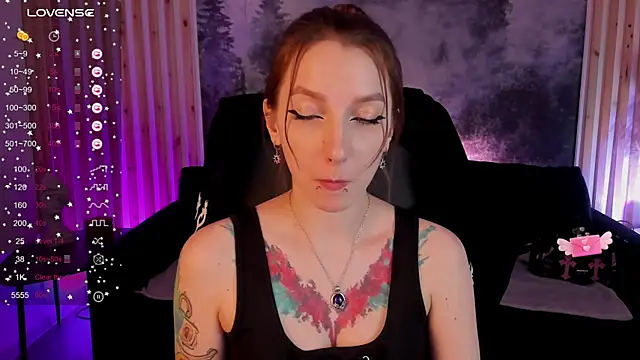 PrettyReckess online show from 02/20/25, 02:35