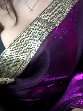 Nia  09 online show from 09/15/25, 08:09