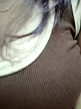 Nia  09 online show from 10/08/25, 06:27