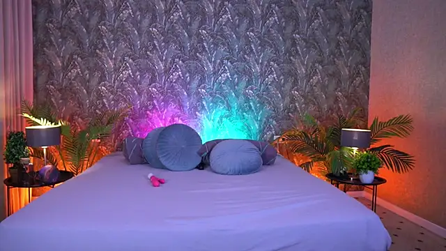 LittleeCutee online show from 05/16/26, 10:36