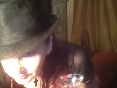 Snapshot of dominatrixredsonyja chatting on 03/19/25, 09:27 dominatrixredsonyja online show from 03/19/25, 09:27