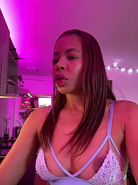 Snapshot of Ary_mar chatting on 11/16/25, 11:27 Ary mar online show from 11/16/25, 11:27