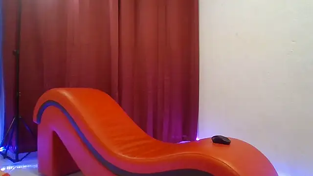 sophieandmarkls online show from 11/20/25, 12:27