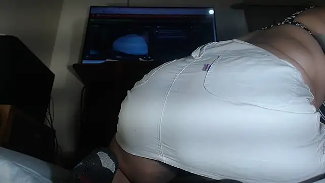 scarlett bigboobs1 online show from 05/07/26, 01:00