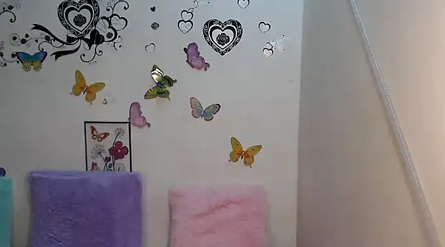 Snapshot of dirtydolltsx chatting on 02/12/25, 01:37 dirtydolltsx online show from 02/12/25, 01:37