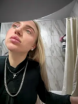 pinkstar  online show from 10/08/25, 05:32