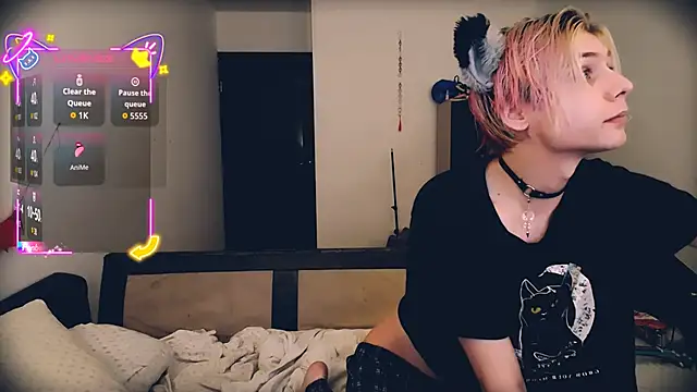 Littlepinkcat online show from 06/14/26, 06:32