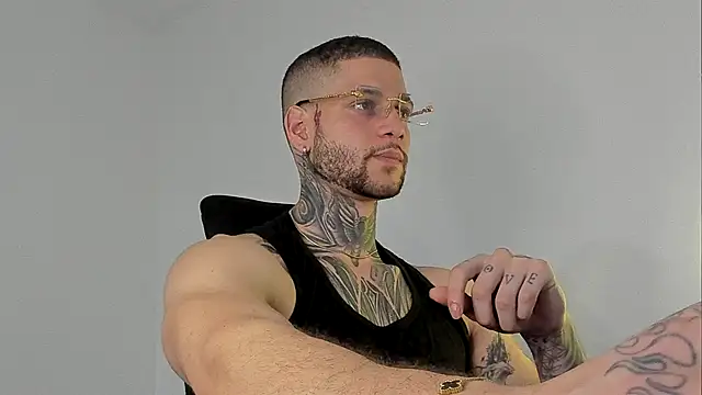 Snapshot of _jamesleandros1 chatting on 09/30/25, 11:32  jamesleandros1 online show from 09/30/25, 11:32