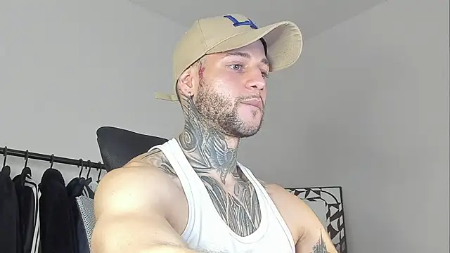 Snapshot of _jamesleandros1 chatting on 11/07/25, 04:45 jamesleandros1 online show from 11/07/25, 04:45