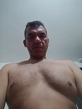 Snapshot of Daddy1972 chatting on 11/14/25, 03:16 Daddy1972 online show from 11/14/25, 03:16