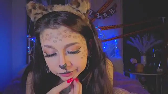 Snapshot of Funny_Bunny chatting on 11/02/25, 01:19 Funny Bunny online show from 11/02/25, 01:19