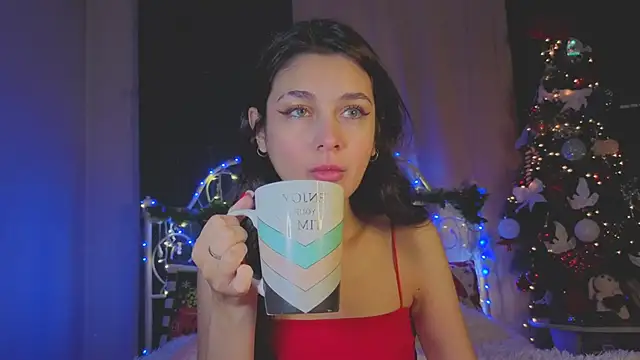 Snapshot of Funny_Bunny chatting on 12/18/25, 02:06 Funny Bunny online show from 12/18/25, 02:06